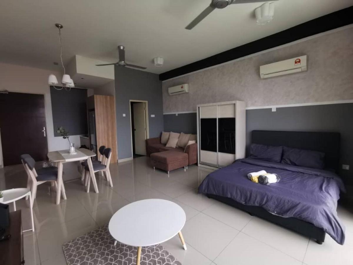 11-Modern Homestay Palazio Lake View Mount Austin Palazio Near Aeon Themepark Toppen Ikea ジョホールバル エクステリア 写真